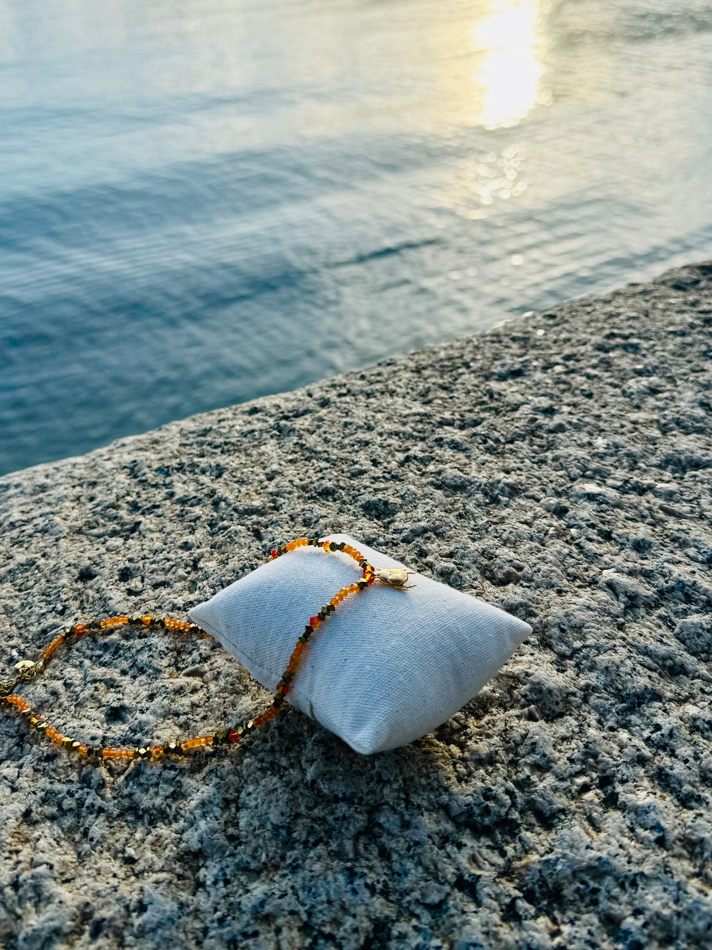 Collier «Scarabée » Cornaline et Hématite