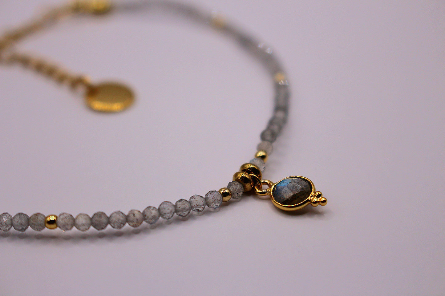 Bracelet Scintillant en Labradorite