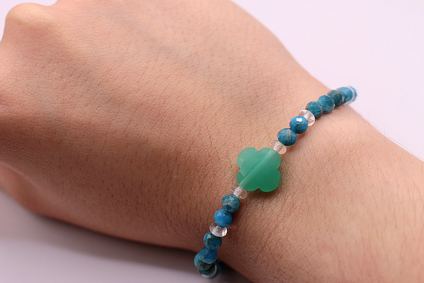 Bracelet douceur en Apatite