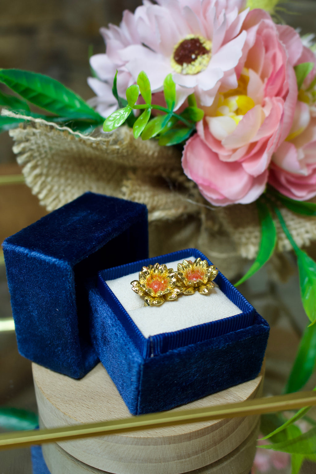 Boucles d’oreilles « Éclosion » Corail de Bonifacio