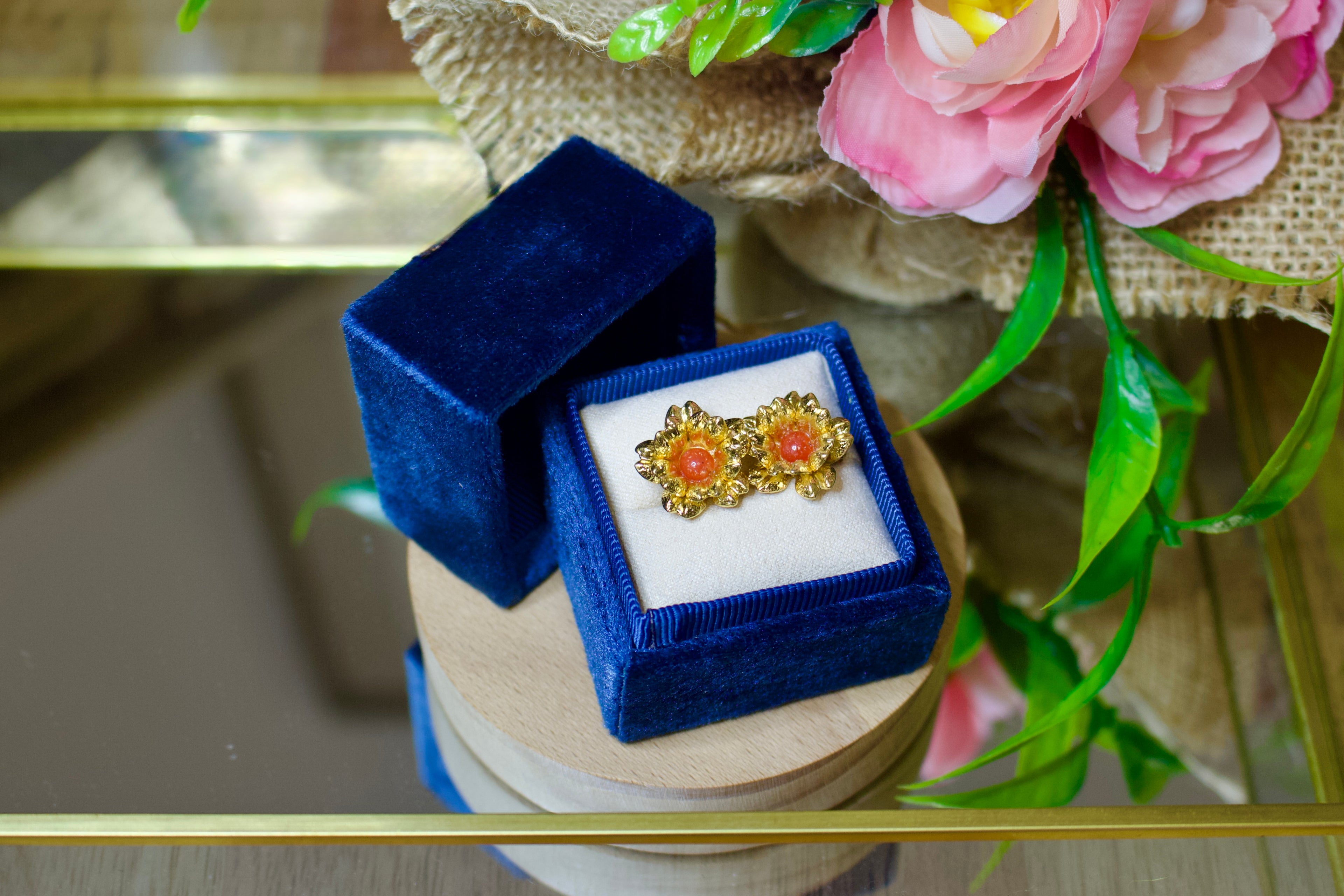 Boucles d’oreilles « Éclosion » Corail de Bonifacio