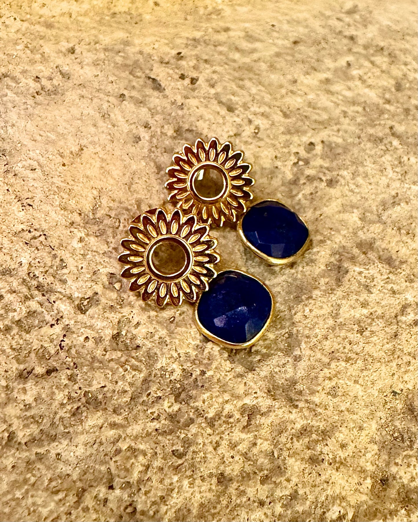 Boucles d’oreilles Tournesols en Lapis-lazuli