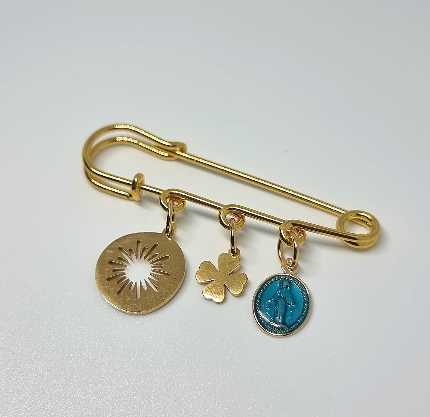 Broche porte-bonheur