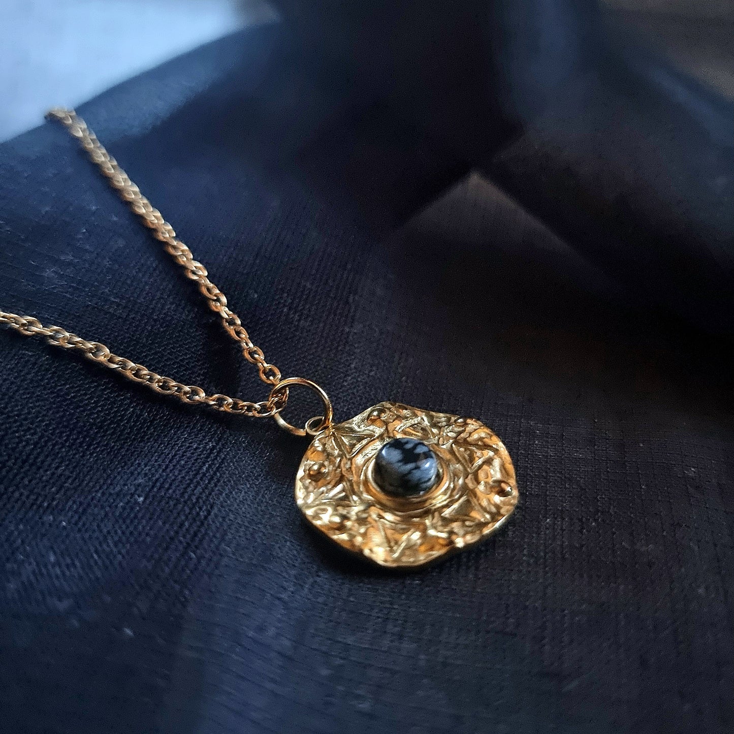 Collier Médaille - Obsidienne Flocon